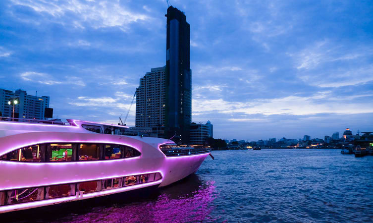 Photo of An Adult’s Comprehensive Guide To The Crazy Bangkok Nightlife by Varsha Banerjee (Crazy Jetsetters)