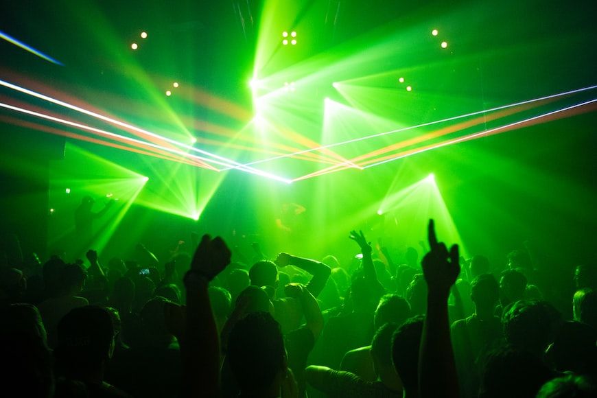 Photo of An Adult’s Comprehensive Guide To The Crazy Bangkok Nightlife by Varsha Banerjee (Crazy Jetsetters)