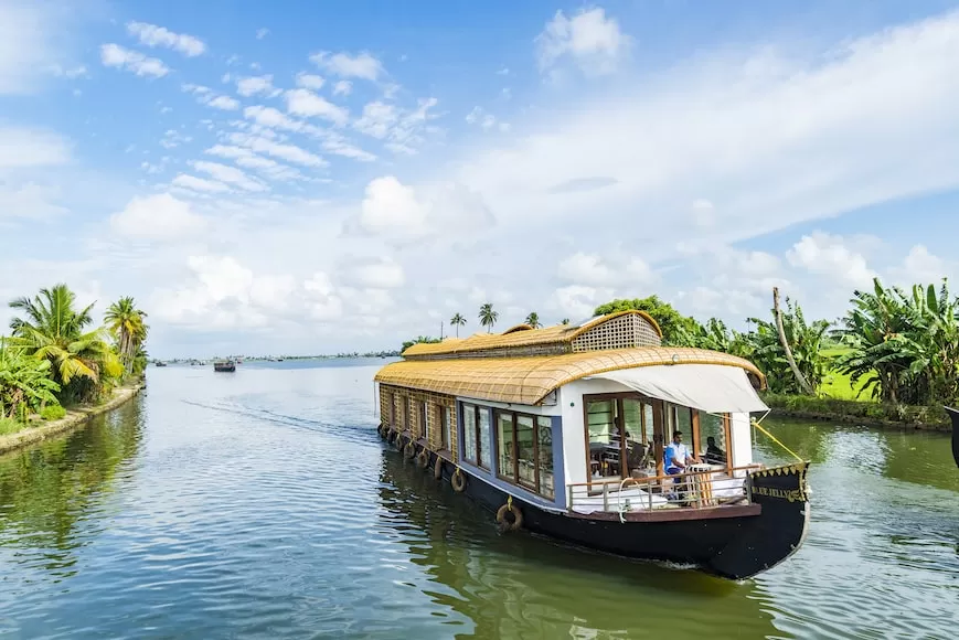 Photo of 10 Domestic Destinations Where Indians Travelled The Most In 2022 by Varsha Banerjee