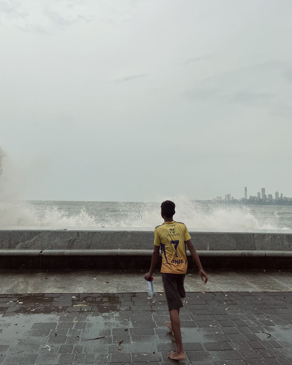 Photo of Mumbaikars say vibe of Marine drive hits different during monsoon. by Aakash Vishwakarma