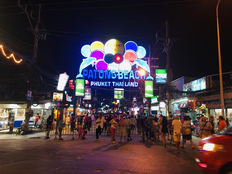 Photo of Islands of Phuket - PHI PHI LE and PHI PHI DON by Sohini Roy.