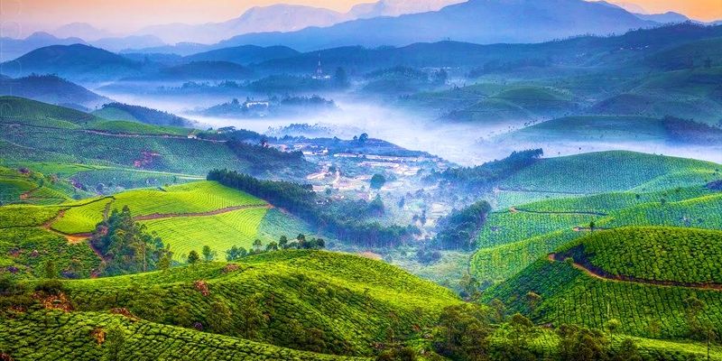 Photo of केरल,खड़े मसालों की सौंधी खुशबू के बीच ये 15 स्थान केरल के असीम सुंदरता वाले पारंपरिक,लोकप्रिय हैं। by Neha Gupta