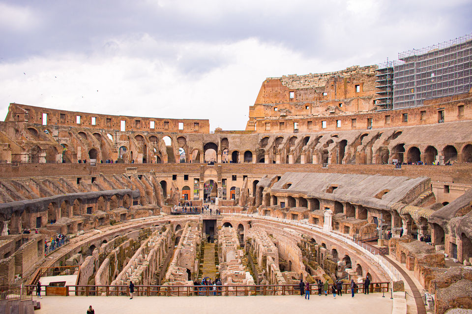 Photo of Colosseum, Roma by Ayushi Dani