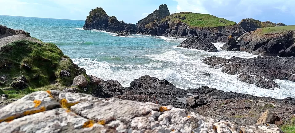 Photo of Kynance Cove, Cornwall by Bibek Chaudhuri