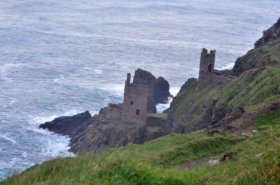 Photo of Botallack, Cornwall by Bibek Chaudhuri