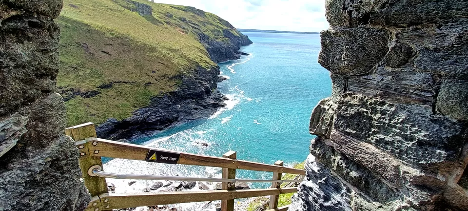 Photo of Tintagel Castle, Cornwall by Bibek Chaudhuri