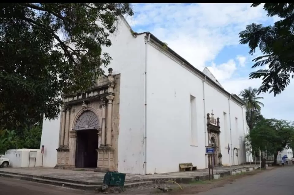 Photo of Bom Jesus Church, Daman by Saurabh Mashelkar