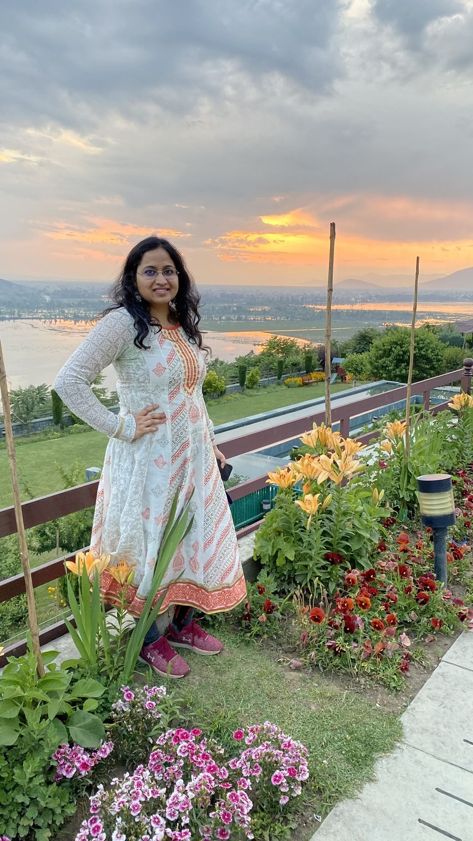 Photo of Chasing Sunset in Srinagar by TravelTalesWithLisha