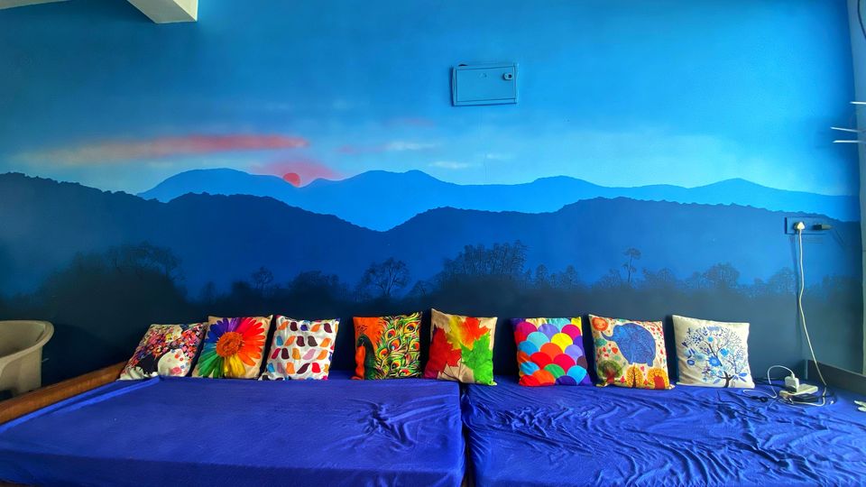 Photo of Best budget Hostel starting Rs 300/- a night in BIR for workation! by Breathe Travel Repeat
