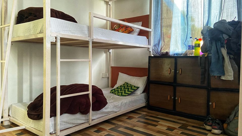 Photo of Best budget Hostel starting Rs 300/- a night in BIR for workation! by Breathe Travel Repeat
