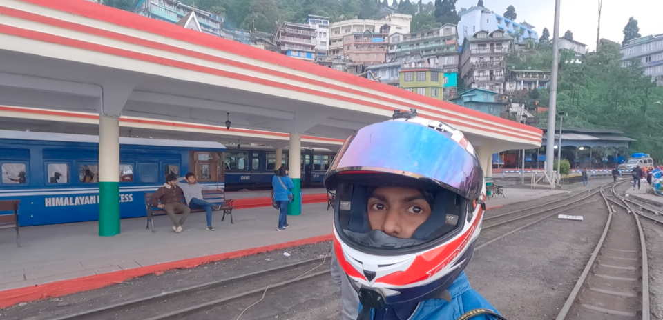 Photo of Queen of hills || Mall to Lamahata Park || Day 2 by Boiling stories