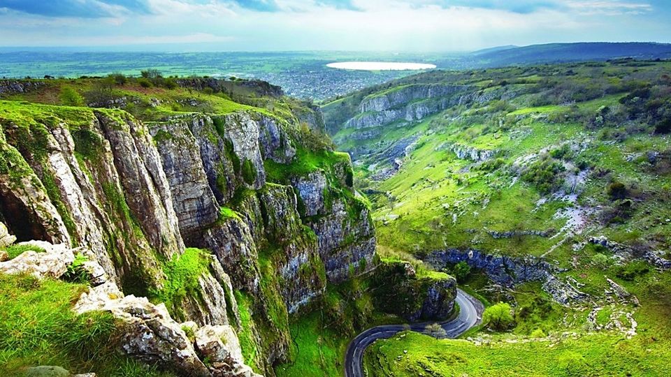 Photo of 6 Magnificent Natural Wonders in the UK by Ross Bracken, Rross Bracken Psychologist by Ross Bracken