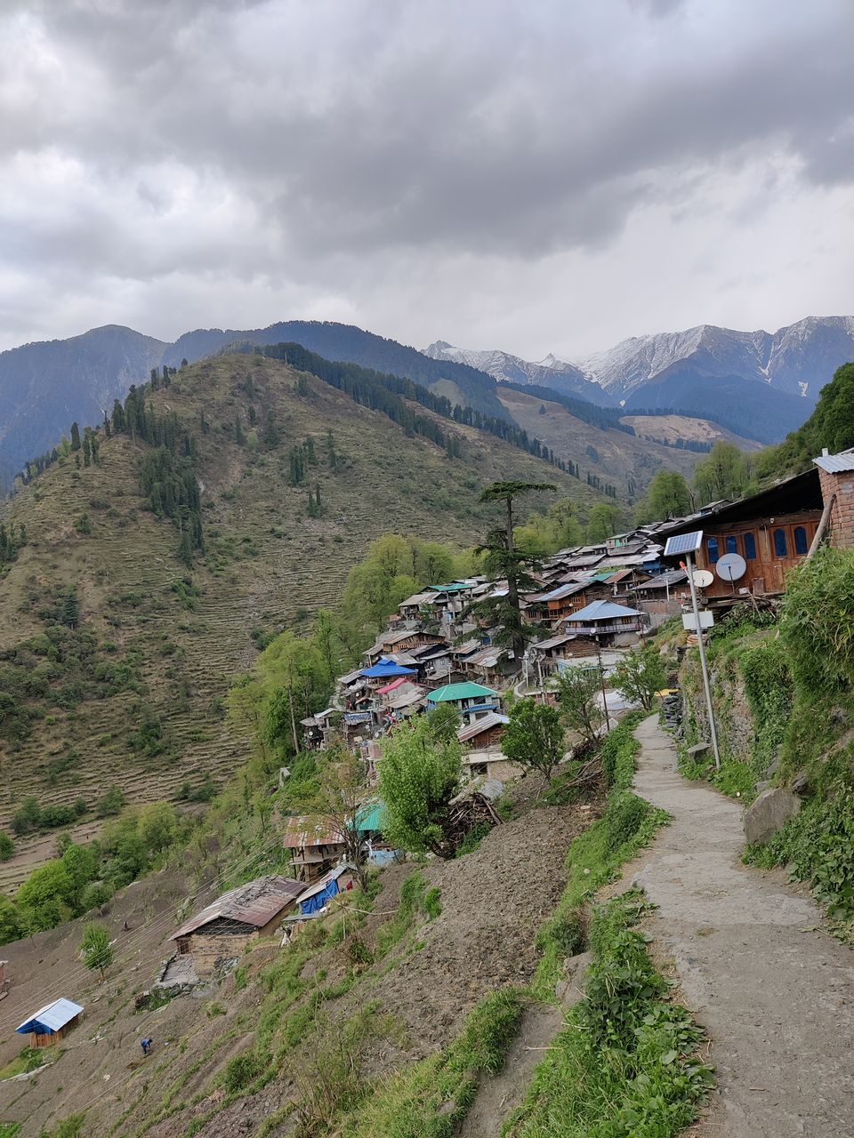 Photo of Polling village-Barot Valley : Hidden Treasures In Himachal Pradesh. by Delhi Traveller Boy