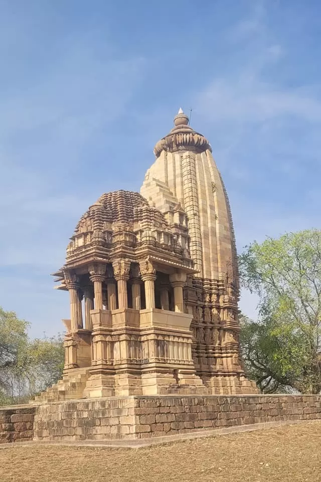Photo of 11000 kms, 55 days, 9 states and glimpse of a foreign country – A mega road trip(6): Khajuraho by Purabi Chowdhury