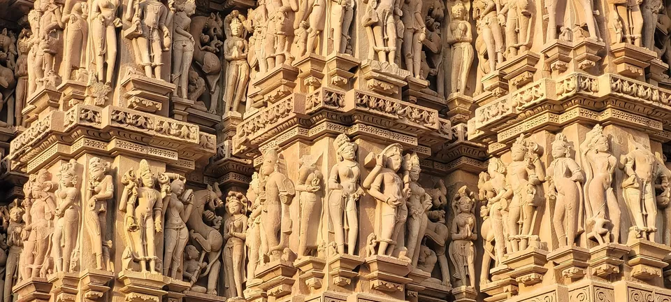 Photo of 11000 kms, 55 days, 9 states and glimpse of a foreign country – A mega road trip(6): Khajuraho by Purabi Chowdhury