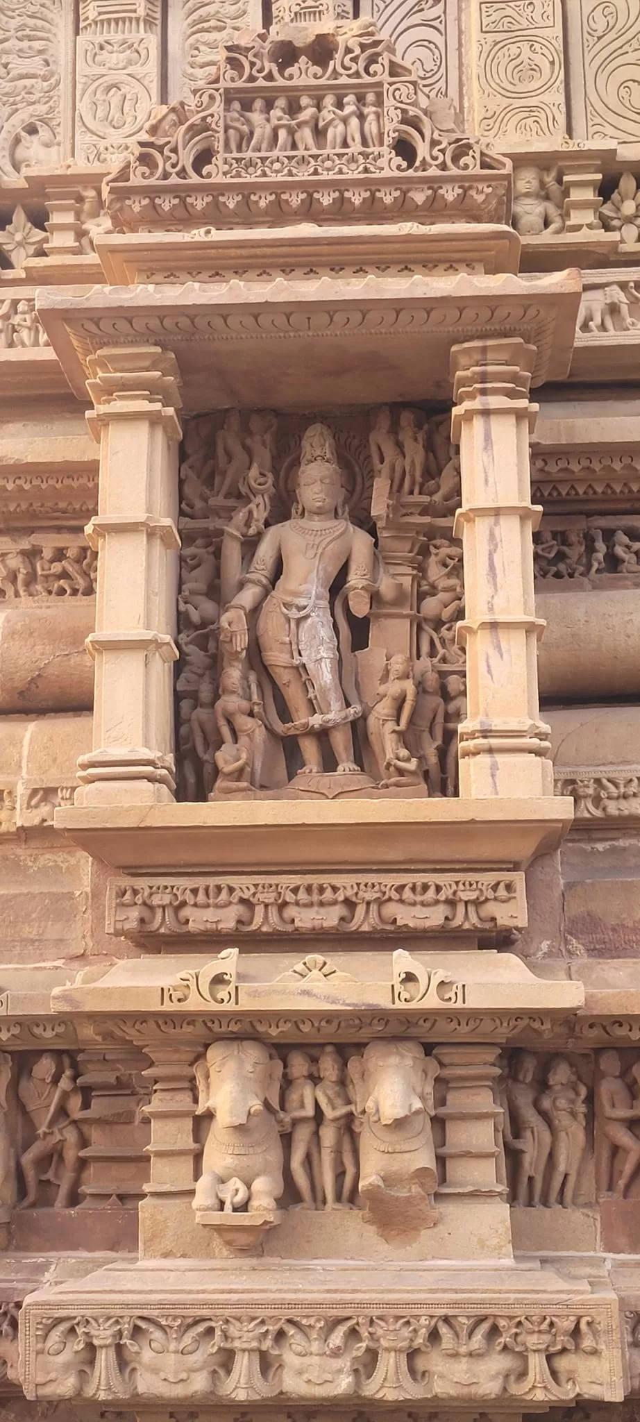 Photo of 11000 kms, 55 days, 9 states and glimpse of a foreign country – A mega road trip(6): Khajuraho by Purabi Chowdhury