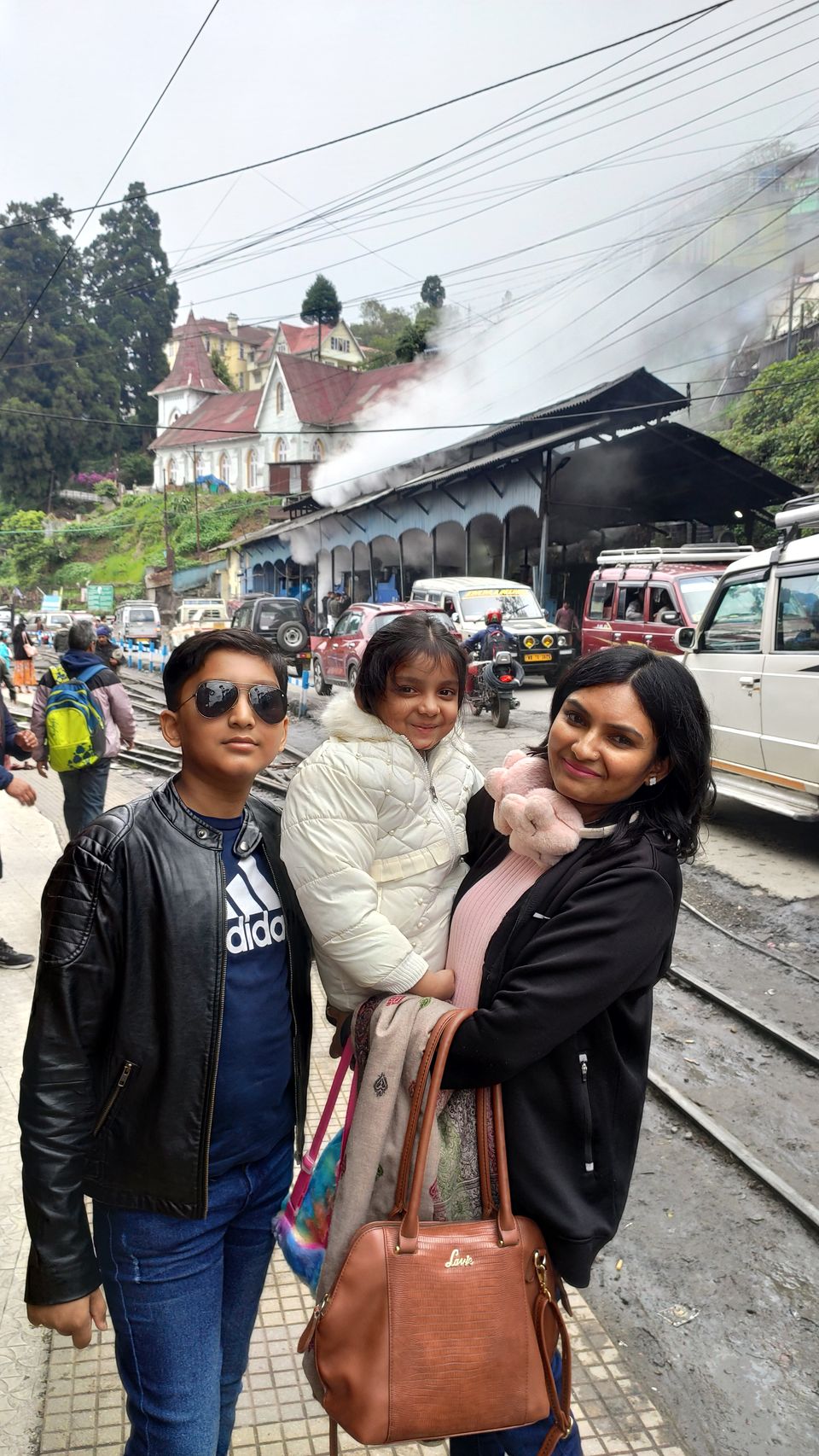 Photo of Darjeeling - Nepal (little bit) with my Lens by Yogesh K