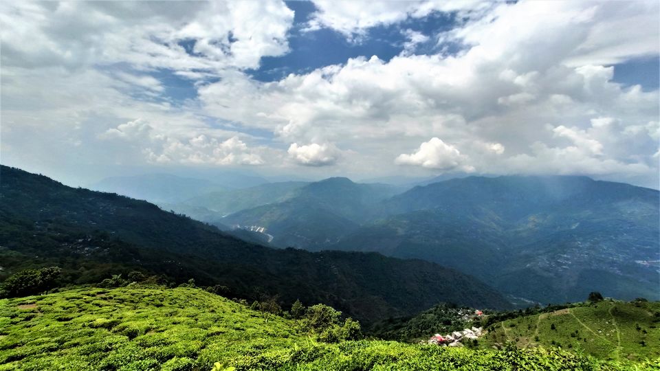 Photo of Darjeeling - Nepal (little bit) with my Lens by Yogesh K