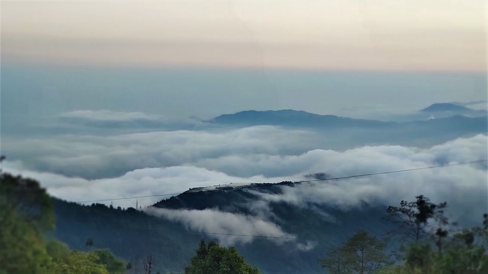 Photo of Darjeeling - Nepal (little bit) with my Lens by Yogesh K