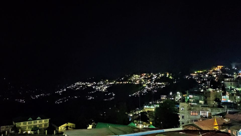 Photo of Darjeeling - Nepal (little bit) with my Lens by Yogesh K