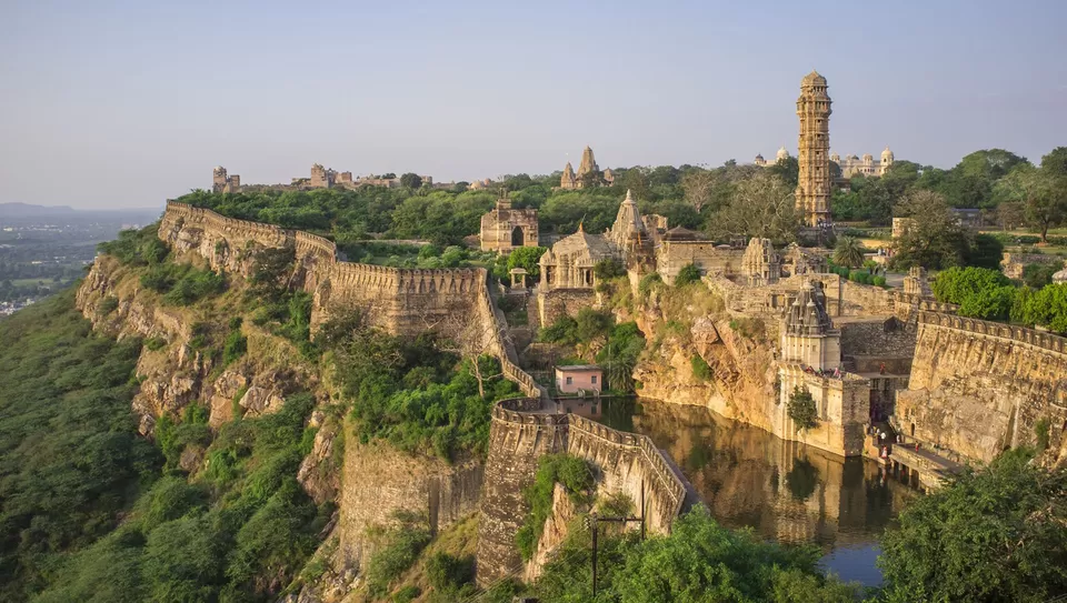 Photo of Chittor Fort Road, Chittorgarh by Tanvi Shah (travelstoriesbytan)