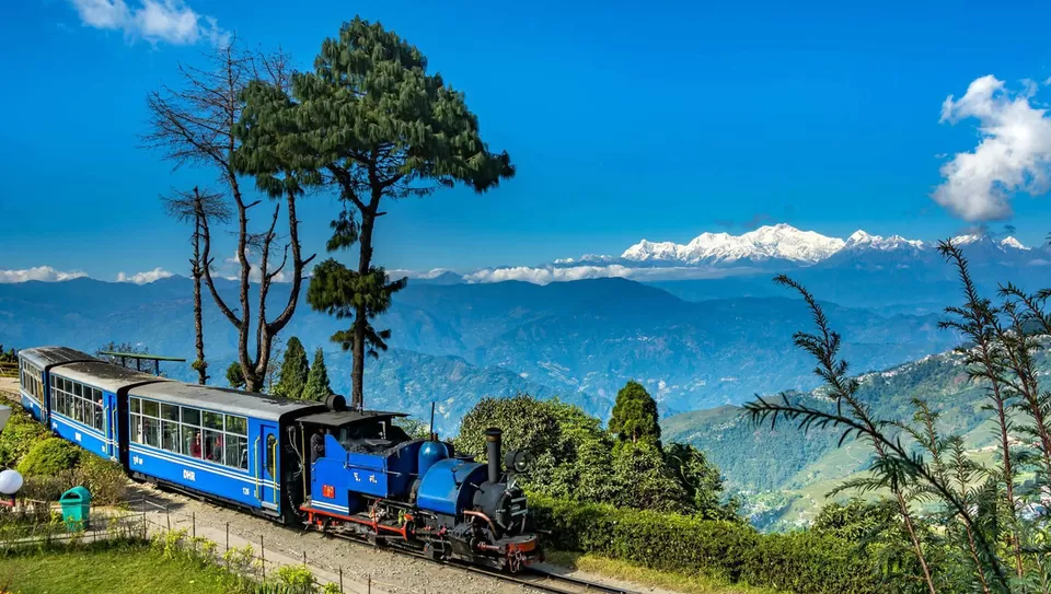 Photo of Darjeeling Himalayan Railway, West Bengal, India, Mahanadi by Tanvi Shah (travelstoriesbytan)