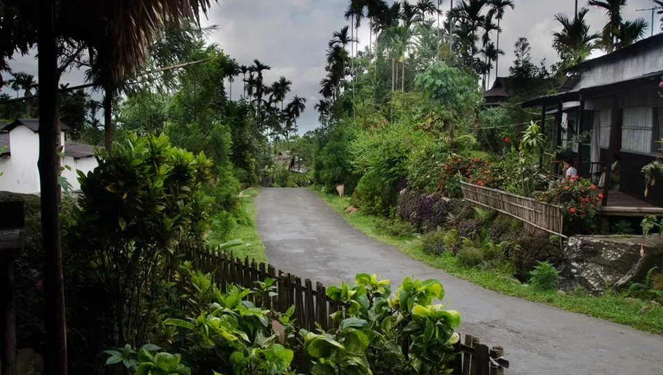 Photo of Mawlynnong, East Khasi Hills by Tanvi Shah (travelstoriesbytan)