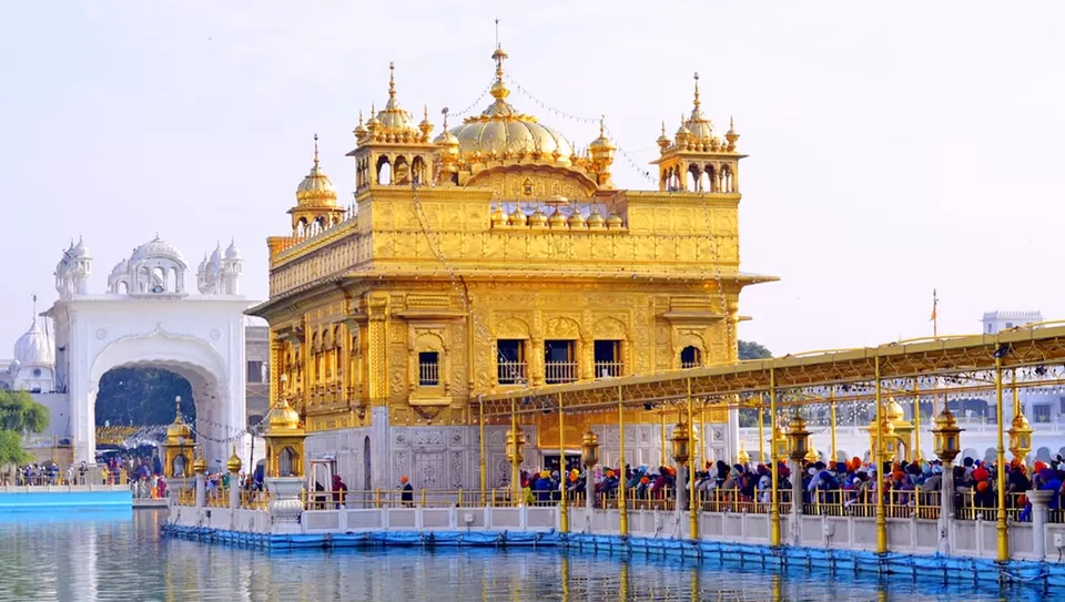 Photo of Gurdwara Golden Temple Sahib Amritsar, Amritsar Cantt. by Tanvi Shah (travelstoriesbytan)