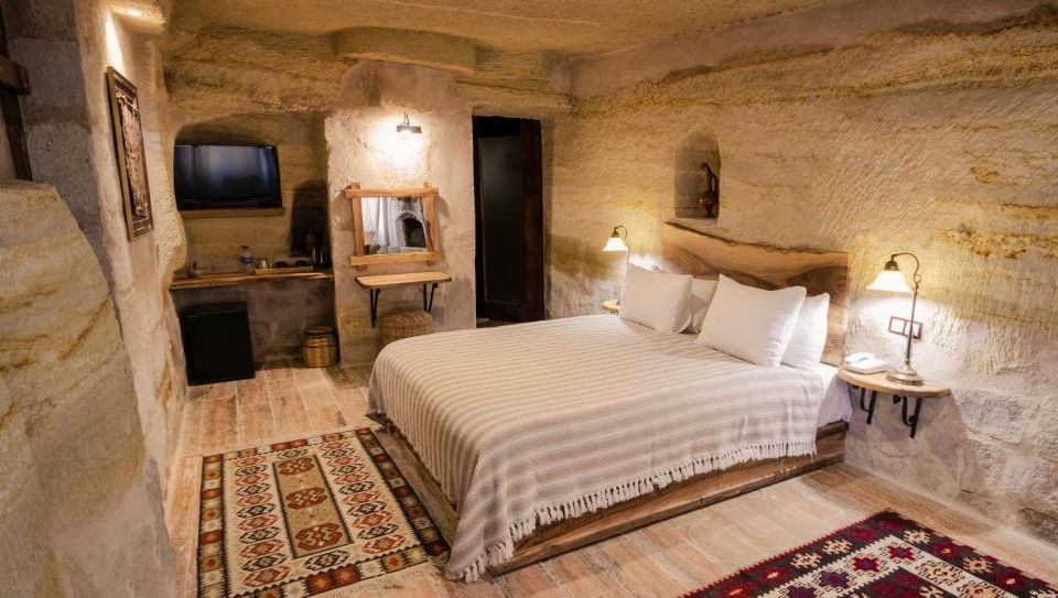 Photo of Elevate The Experience Of Your Vacation By Staying At These Exotic Cave Hotels In Cappadocia by Tanvi Shah (travelstoriesbytan)