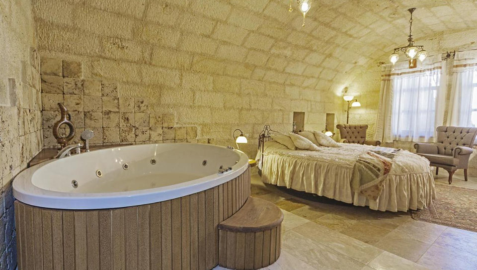 Photo of Elevate The Experience Of Your Vacation By Staying At These Exotic Cave Hotels In Cappadocia by Tanvi Shah (travelstoriesbytan)
