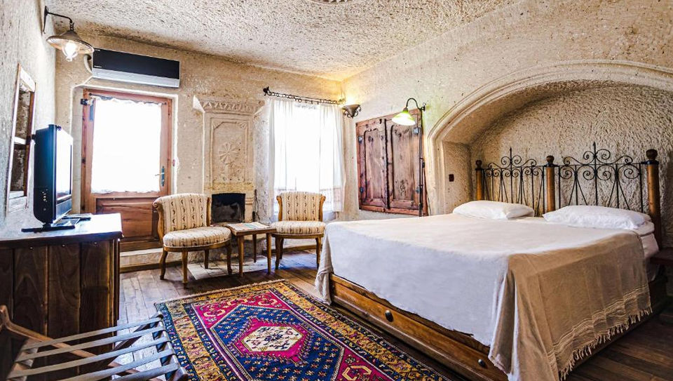 Photo of Elevate The Experience Of Your Vacation By Staying At These Exotic Cave Hotels In Cappadocia by Tanvi Shah (travelstoriesbytan)
