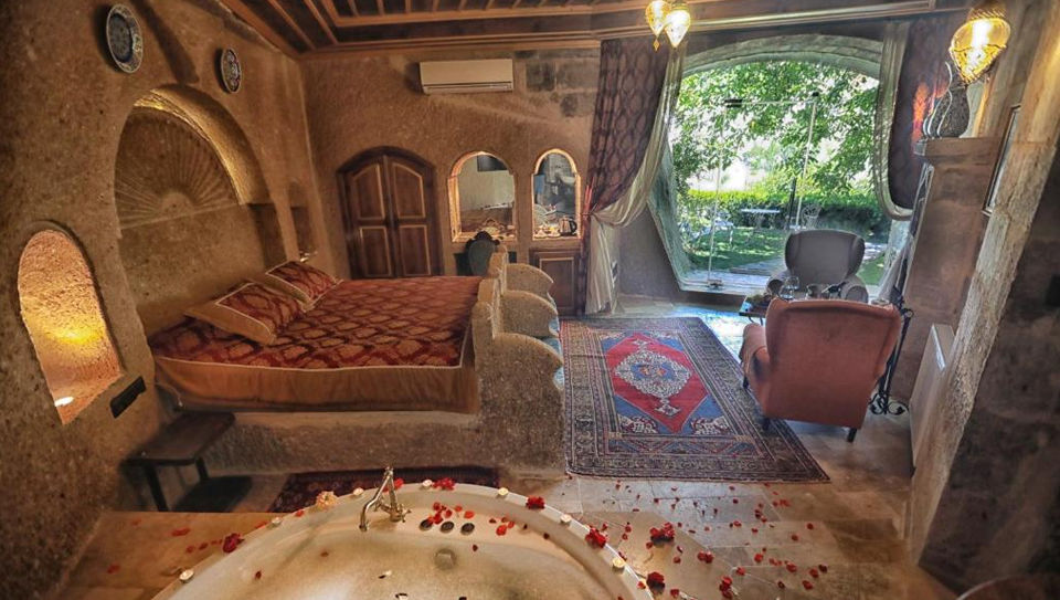 Photo of Elevate The Experience Of Your Vacation By Staying At These Exotic Cave Hotels In Cappadocia by Tanvi Shah (travelstoriesbytan)