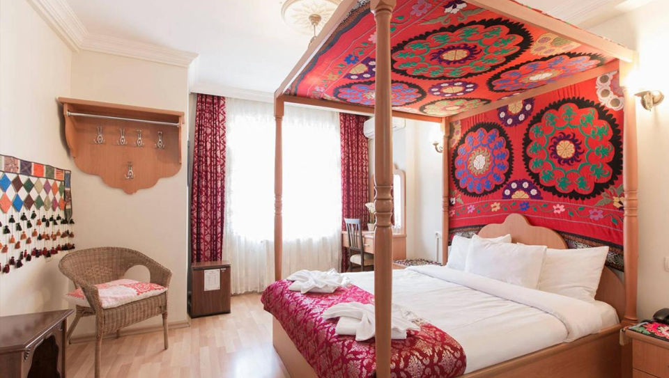Photo of Wake Up To Gorgeous Views At These Eclectic Hotels in Istanbul During Your Next Turkey Trip! by Tanvi Shah (travelstoriesbytan)