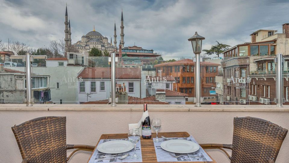 Photo of Wake Up To Gorgeous Views At These Eclectic Hotels in Istanbul During Your Next Turkey Trip! by Tanvi Shah (travelstoriesbytan)