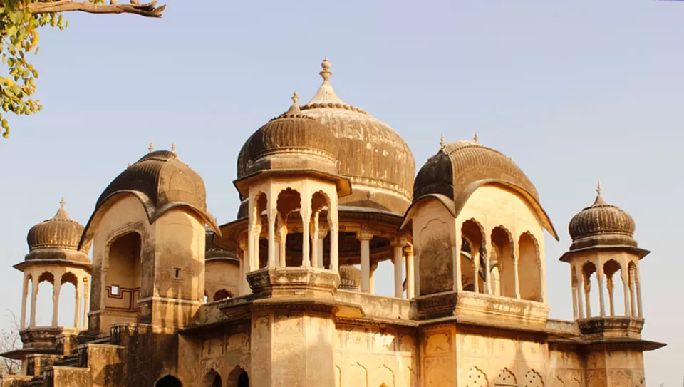 Photo of Dundlod Fort Road, Dundlod by Tanvi Shah (travelstoriesbytan)