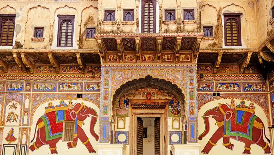 Photo of Mandawa, Jhunjhunu by Tanvi Shah (travelstoriesbytan)