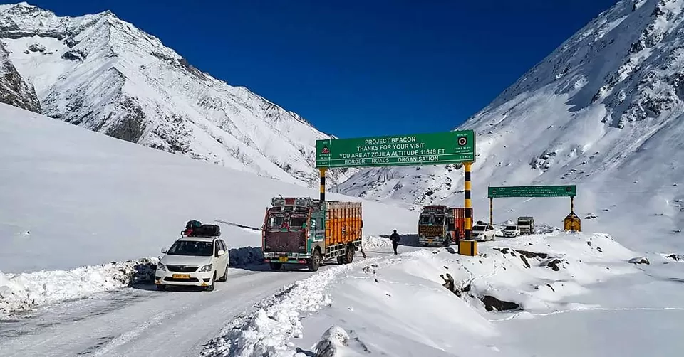 Photo of Srinagar - Leh Highway, Srinagar by Tanvi Shah (travelstoriesbytan)