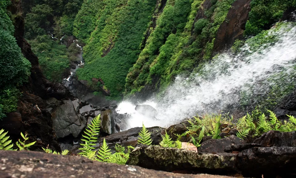 Photo of Onake Abbi Falls, Agumbe by Tanvi Shah (travelstoriesbytan)