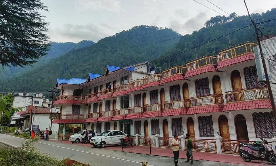 Photo of Hotel Gangaputra, Gangotri by Tanvi Shah (travelstoriesbytan)