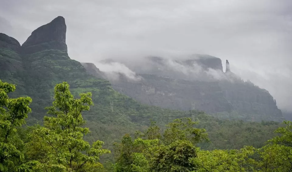 Photo of Jivdhan Fort, Ghatghar by Tanvi Shah (travelstoriesbytan)