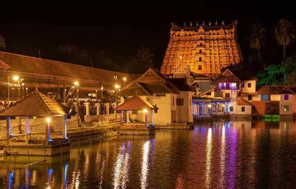 Photo of Sree Padmanabhaswamy Temple, Thiruvananthapuram by Tanvi Shah (travelstoriesbytan)