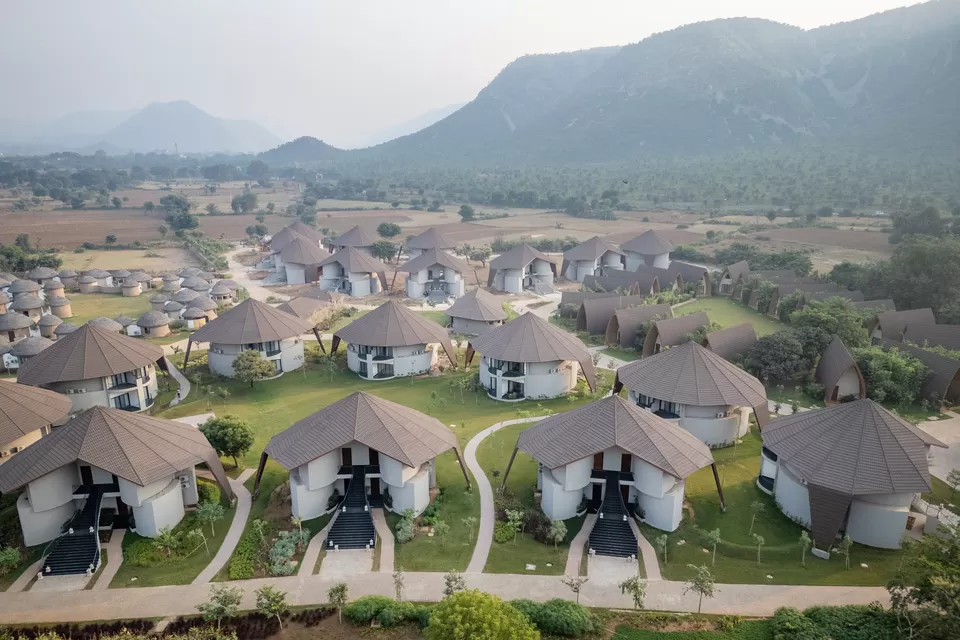 Photo of Discover the Landscape of Luxury-Wellness at Ananta Spa & Resort, Ajabgarh: Rajasthan's Quiet Secret by Tanvi Shah (travelstoriesbytan)