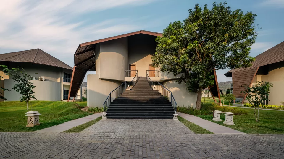 Photo of Discover the Landscape of Luxury-Wellness at Ananta Spa & Resort, Ajabgarh: Rajasthan's Quiet Secret by Tanvi Shah (travelstoriesbytan)