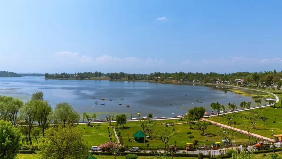 Photo of Manasbal Lake by Arhi