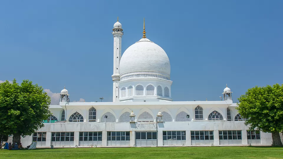 Photo of Hazratbal Masjid, Srinagar by Arhi