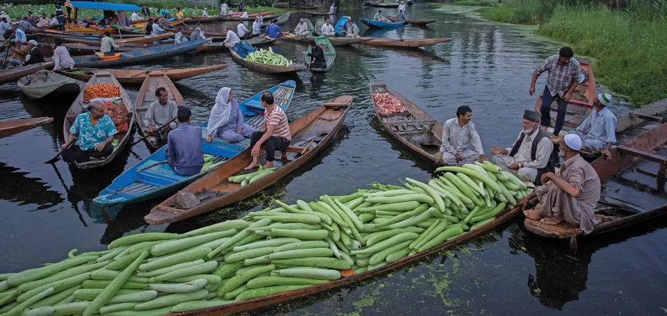 Photo of Floating Vegetable Market (SM), Srinagar by Arhi