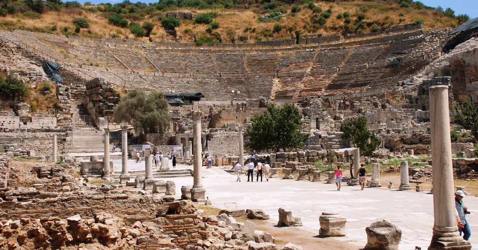 Photo of Ephesus Ancient Greek Theatre, Acarlar by Arhi