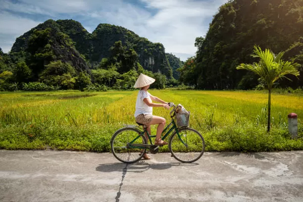 Photo of How to Visit Vietnam on a Budget: A Complete Guide by Sanya chauhan