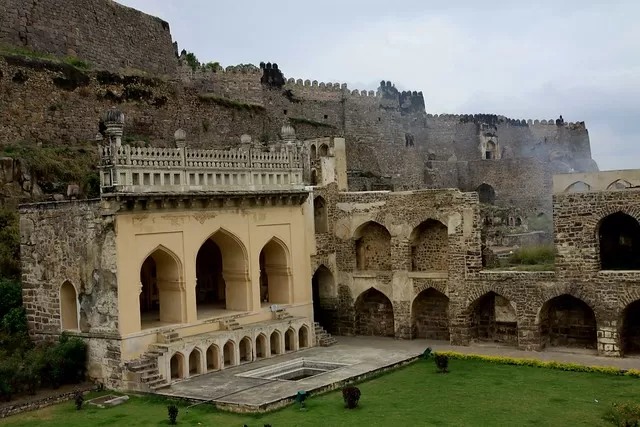 Photo of Golconda Fort 1/7 by 