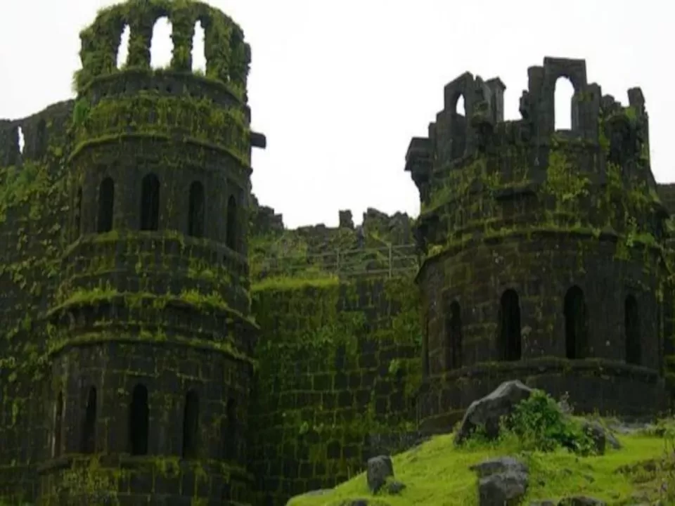 Photo of Raigad Fort 1/3 by 